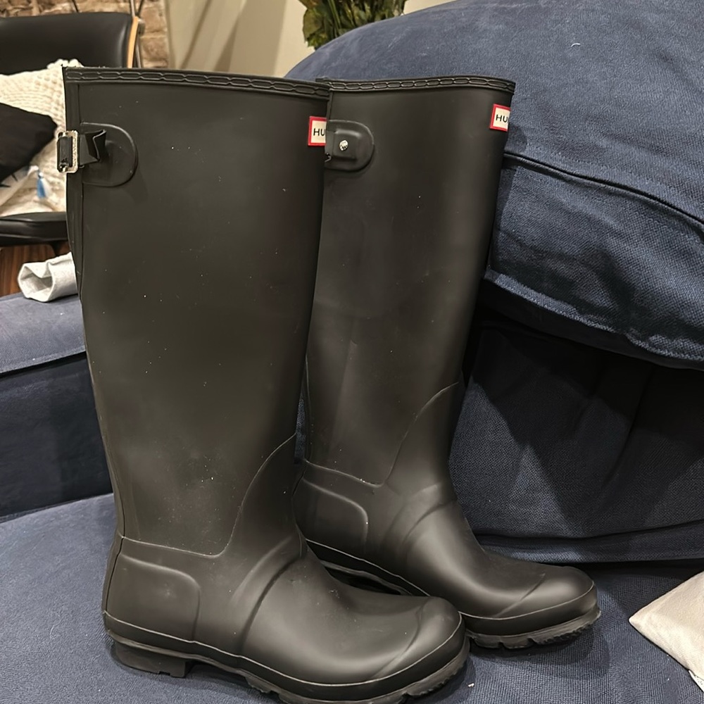 EUC Hunter Rain Boots Sz 10
